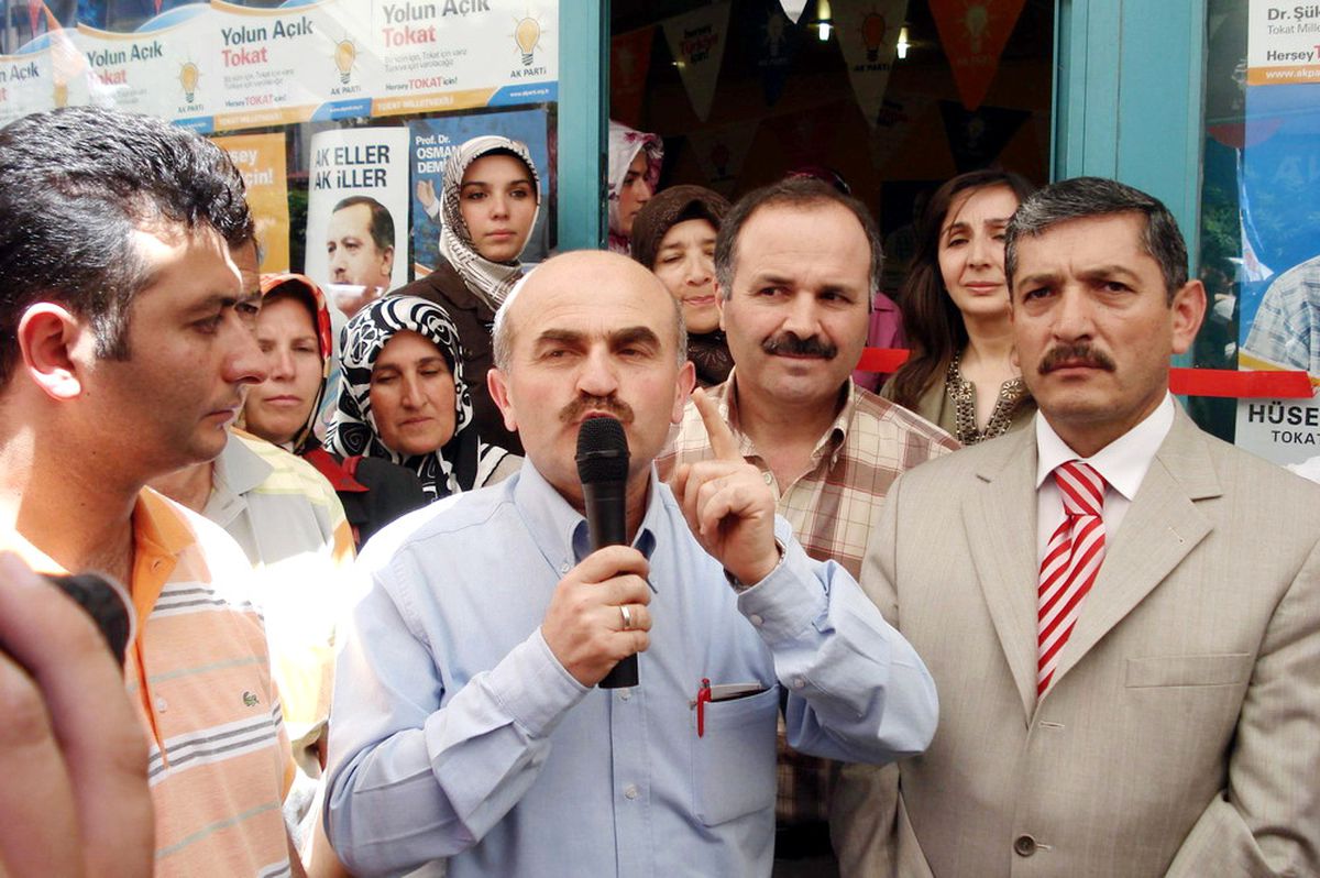 Havalarla Birlikte Siyaset de Isınıyor