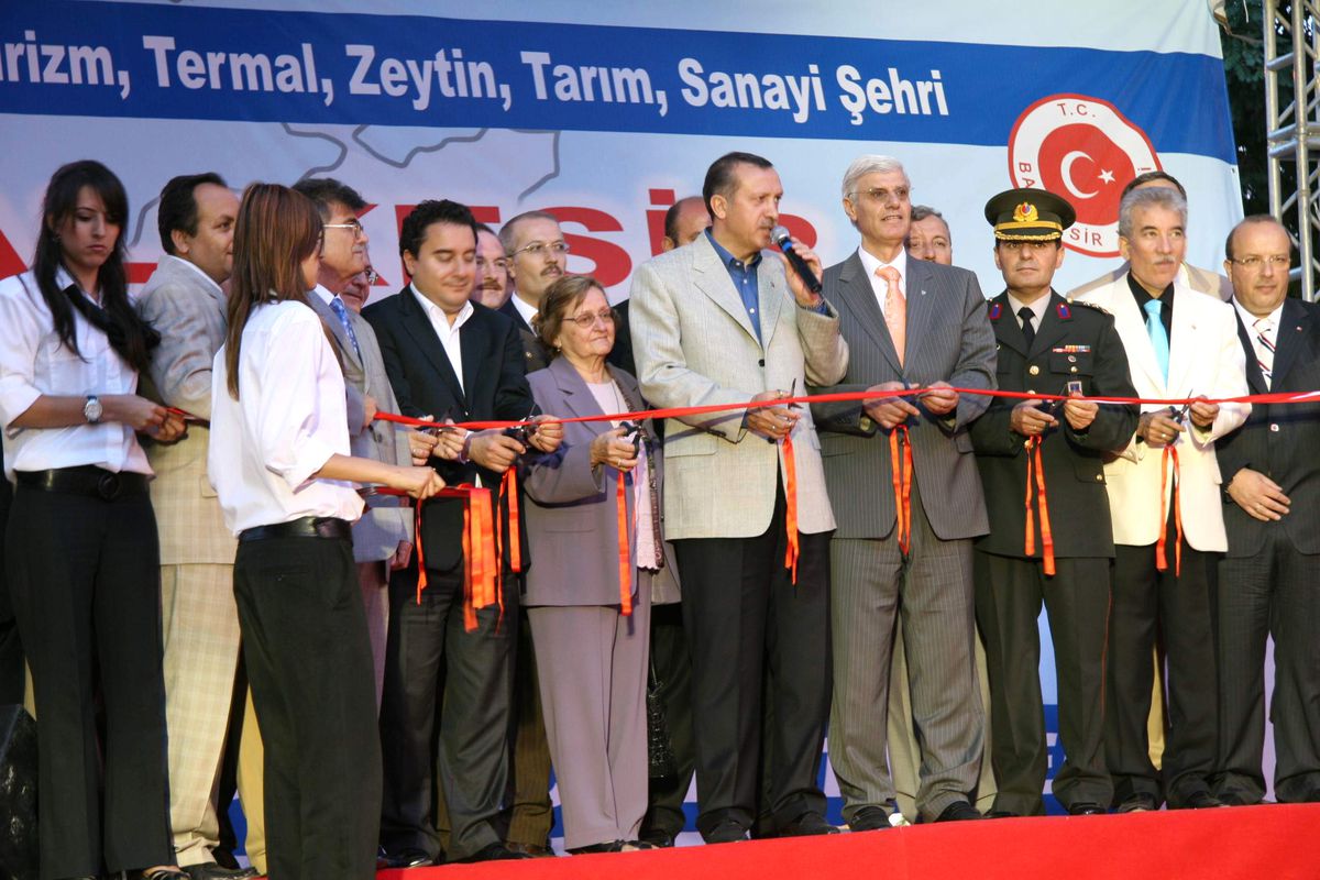 Başbakan Erdoğan Balıkesir'de 440 Tesisin Toplu Açılışını Yaptı