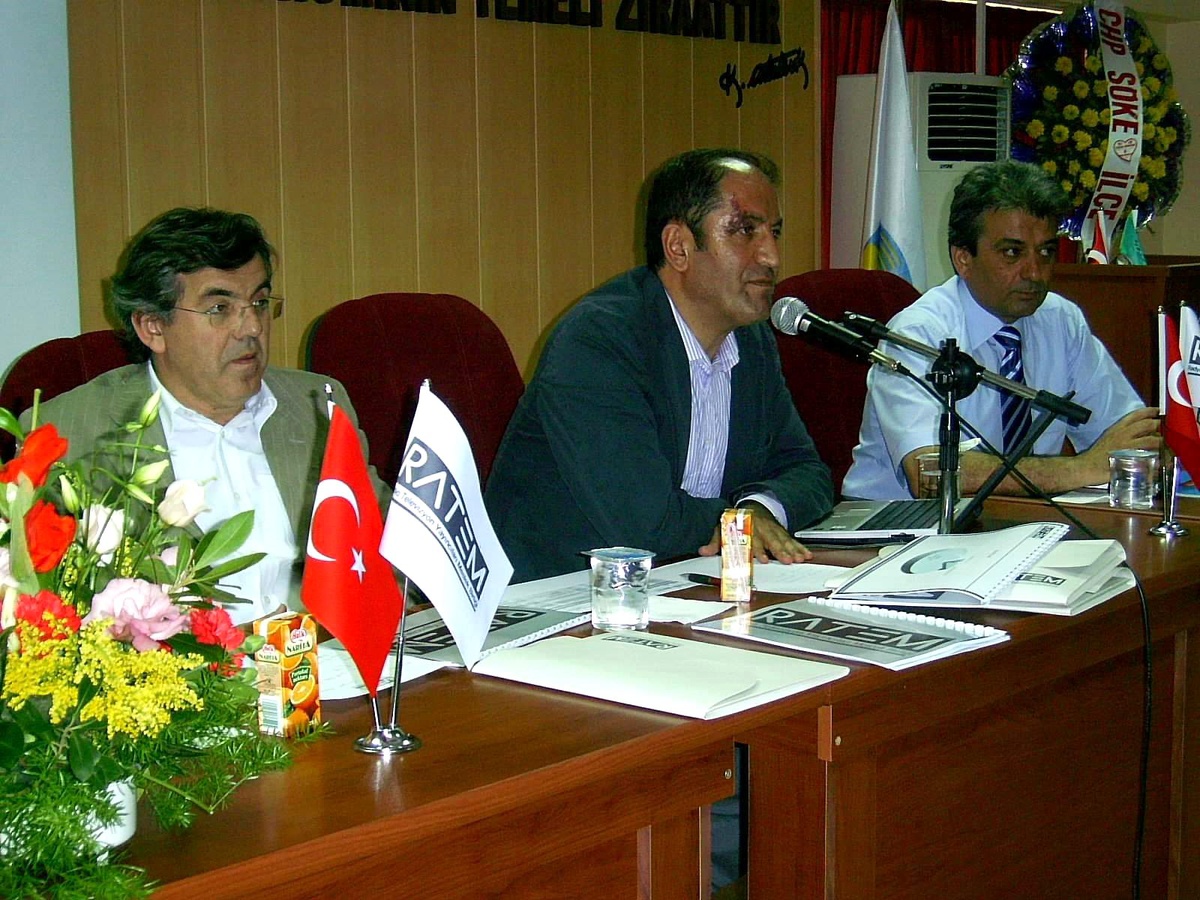 Aydın'da Yerel Radyo ve Tv'lerin Sorunları Tartışıldı