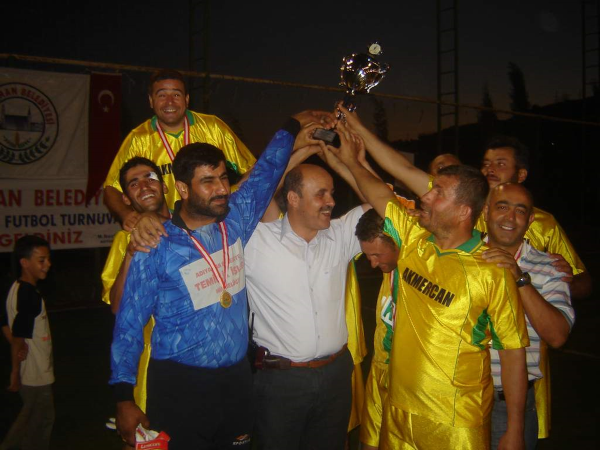 Belediyesi Birimler Arası Futbol Turnuvasının Şampiyonu Temizlik İşçileri Oldu