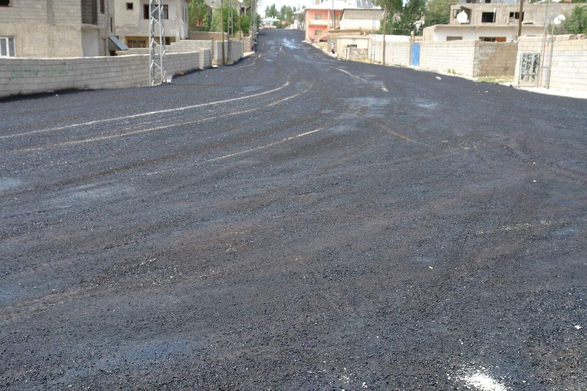 Van Belediyesi'nden Yol Yapım Çalışmaları