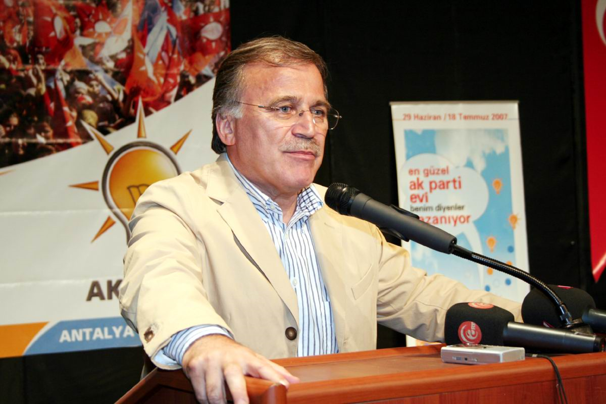 AK Parti Teşkilatları Cam Piramit'te Buluştu