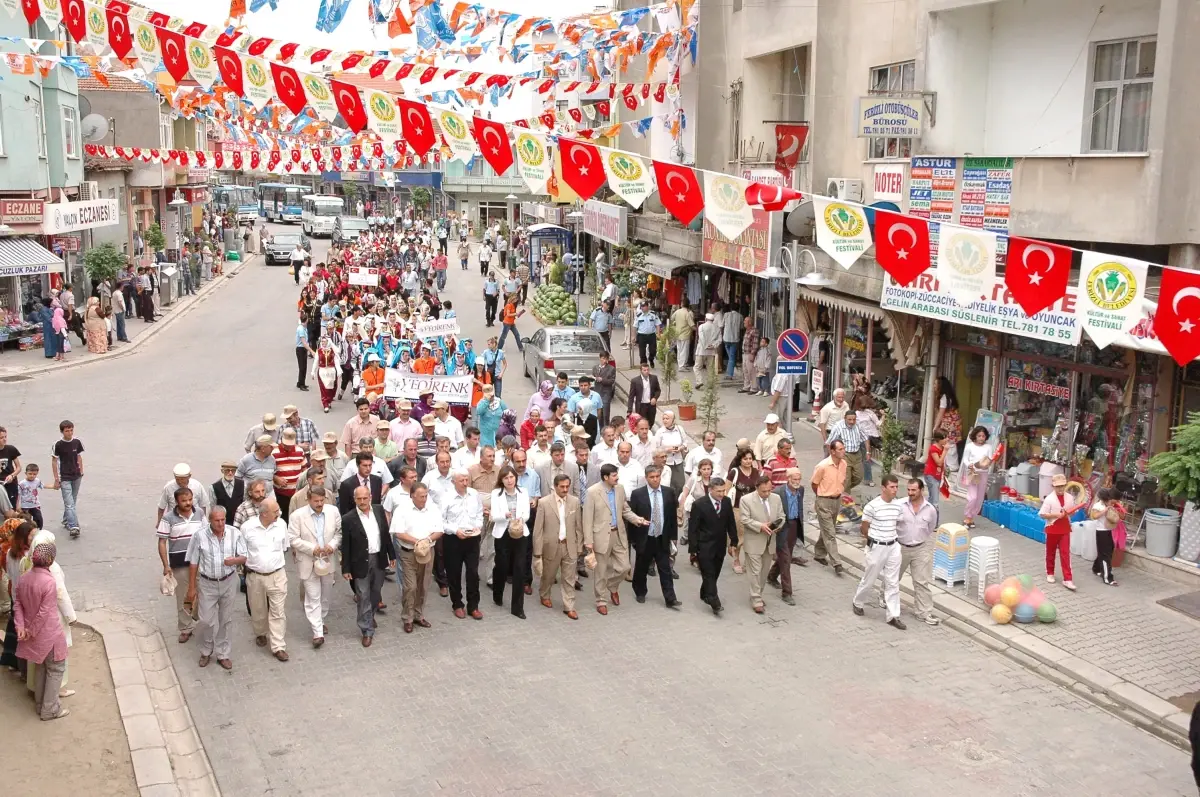 Ferizli 4. Uluslar Arası Kültür ve Sanat Festivali Başladı