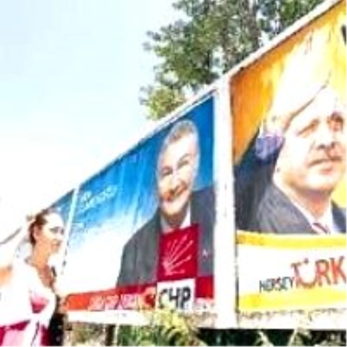 İstanbul\'un Billboardlarını Gül\'ün Babası Yapacak