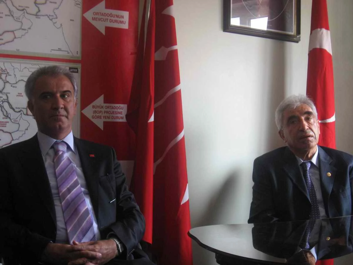 CHP Ankara Milletvekilleri Bayram Meral ve Zekeriya Akıncı Erzurum\'da