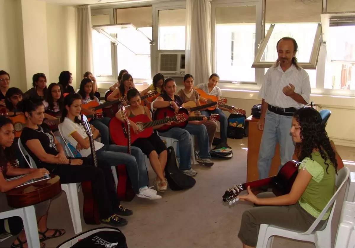 Akdeniz Belediyesi Yaz Kursları Başladı