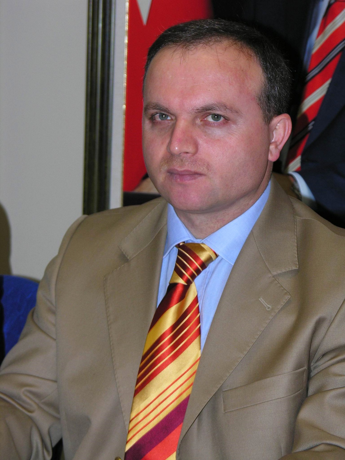 AK Parti, Türk Siyasetinin Seviyesini Yükseltti