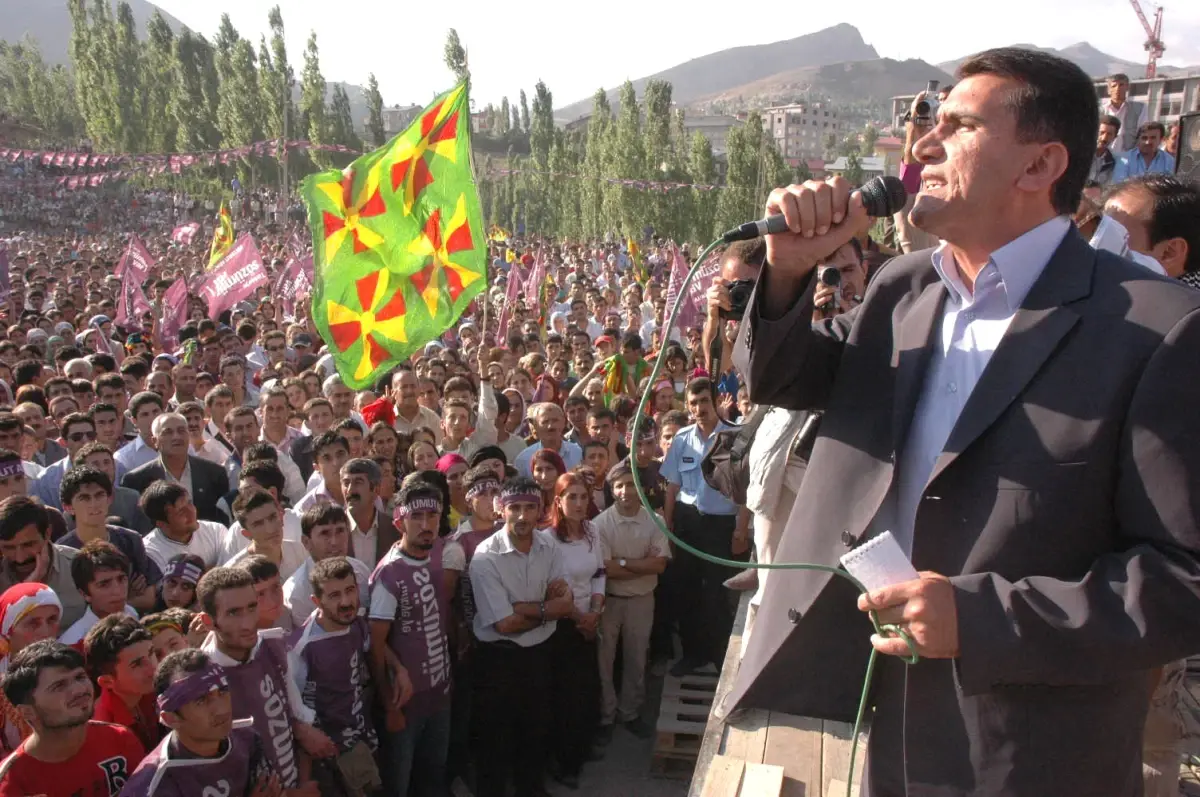 Hakkari Belediye Başkanı Tekçe: "Sayın Öcalan, 3 Milyon Kişinin İradesidir"