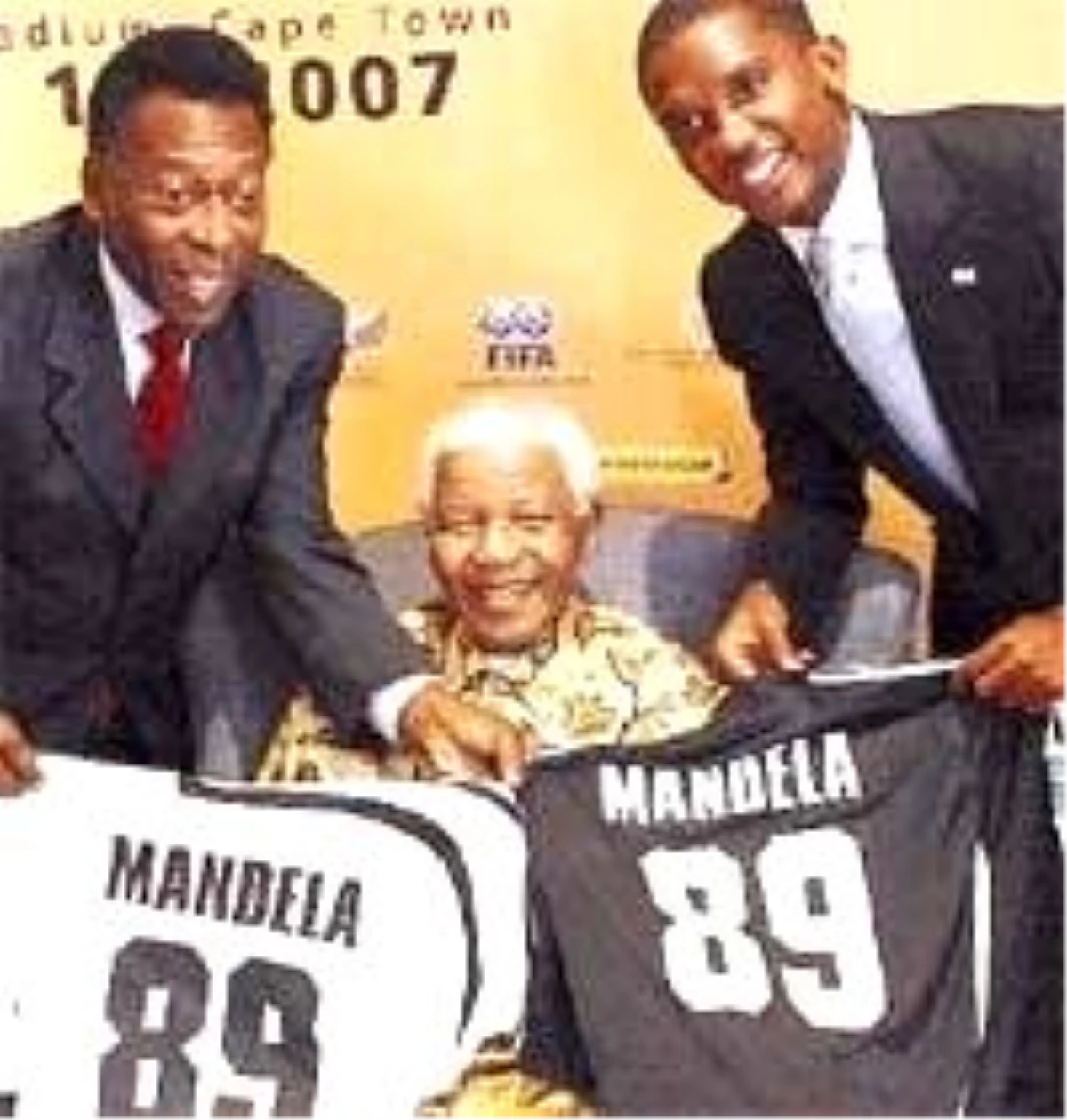 Mandela\'ya Pele\'li Eto\'o\'lu Doğum Günü