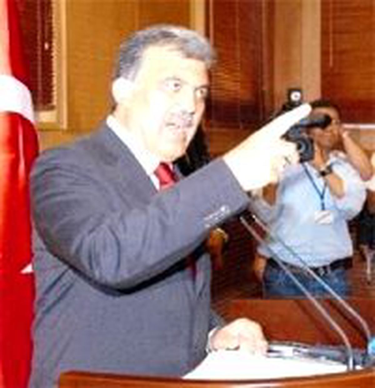 Gül: Meydanlar Aday Ol Dedi