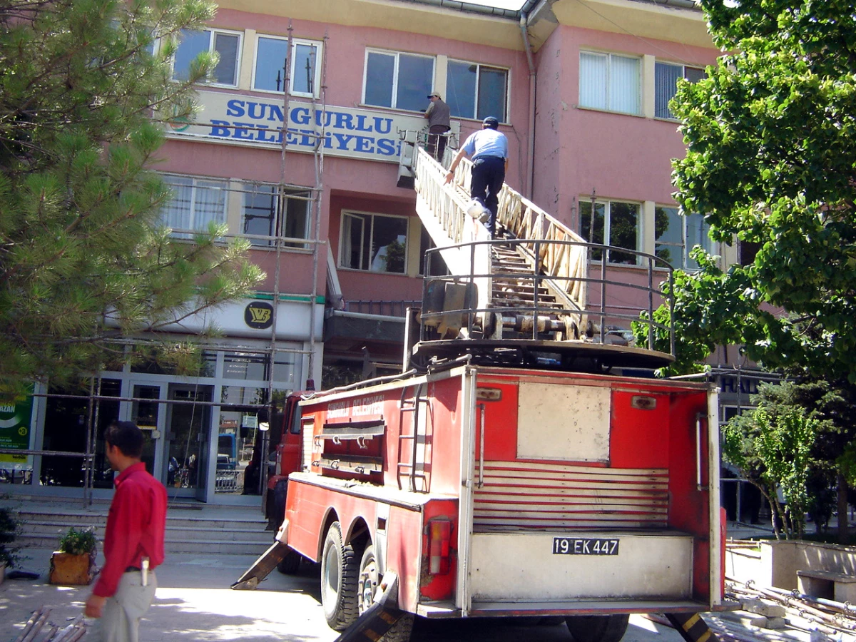 Sungurlu Belediye Binası Tadilata Alındı