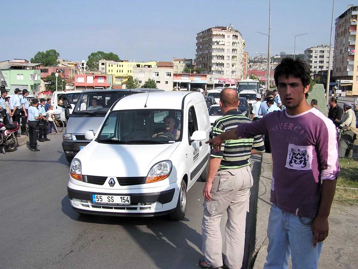 Samsun\'da Trafik Kazası Eylemi