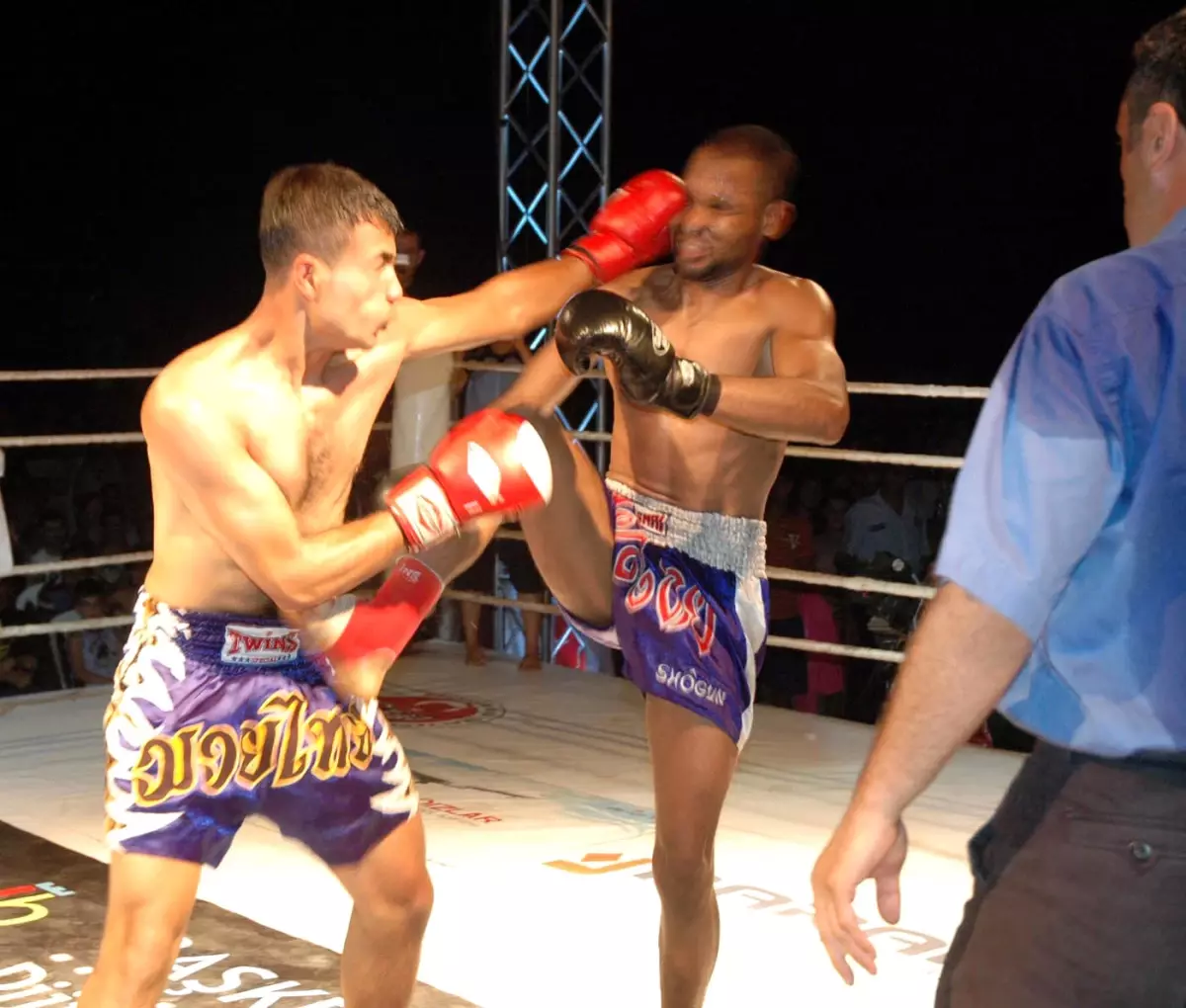 Kızkalesi\'nde Muay Thai Turnuvası