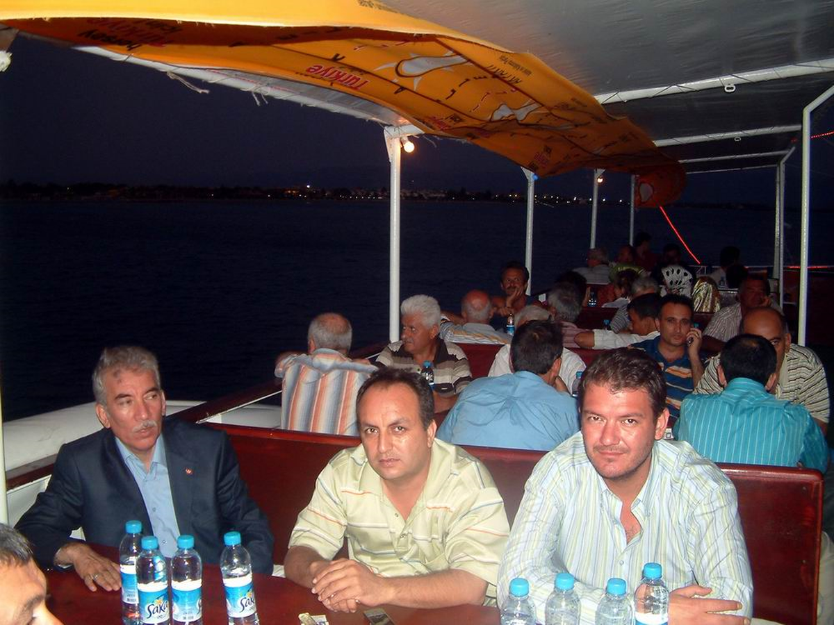 Ak Partililer Seçim Yorgunluğunu Tekne Turu ile Attı