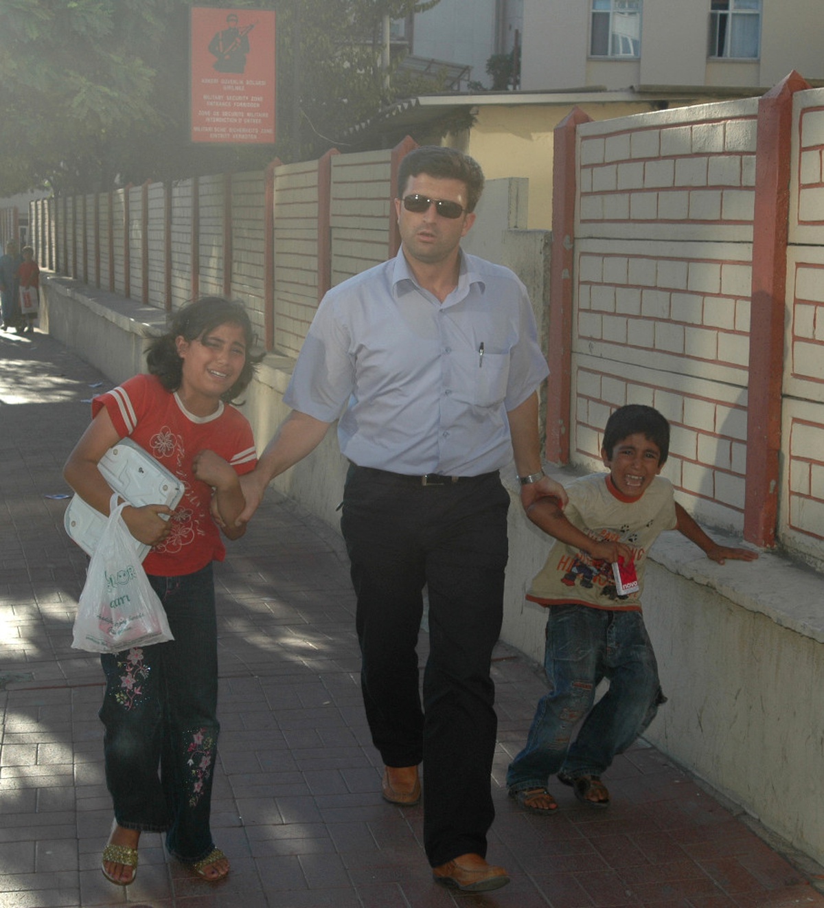 Çorlu Polisinin "Mendilci Çocuk" Hassasiyeti