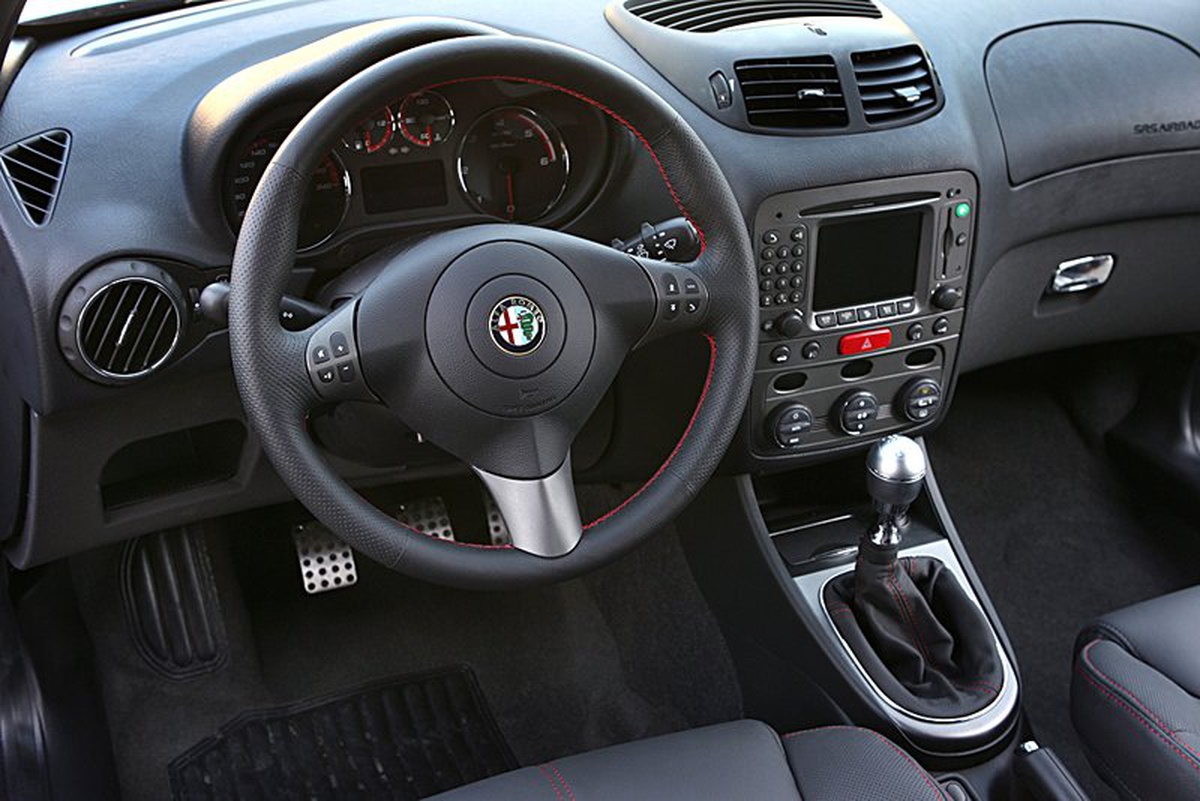 Q2 Teknolojili Alfa Romeo 147, Türkiye'de Pazara Sunuldu