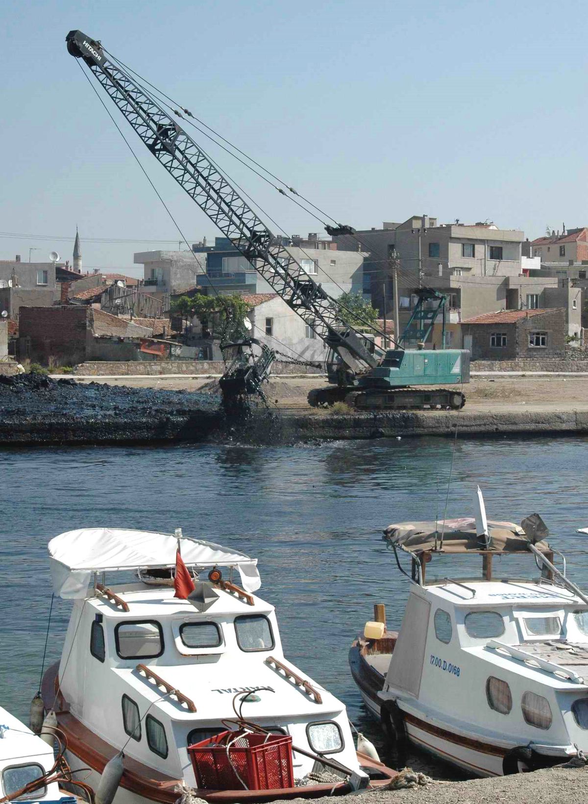 Çanakkale'de Sarıçay'da Derinleştirme Çalışmaları Sürüyor