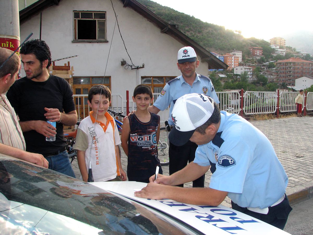 Gümüşhane Emniyeti Aileleri Uyardı: