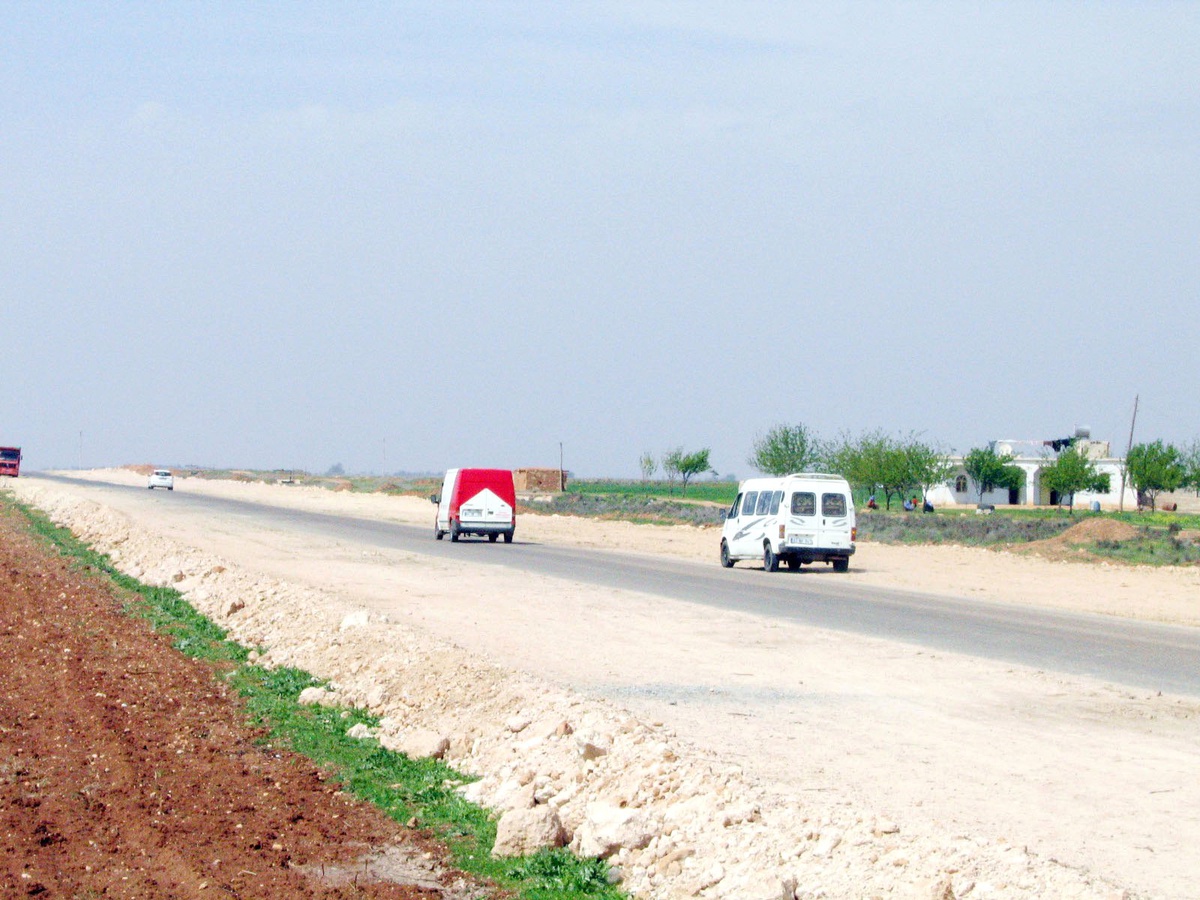 Şanlıurfa-akçakale Duble Yolu Yılan Hikayesine Döndü