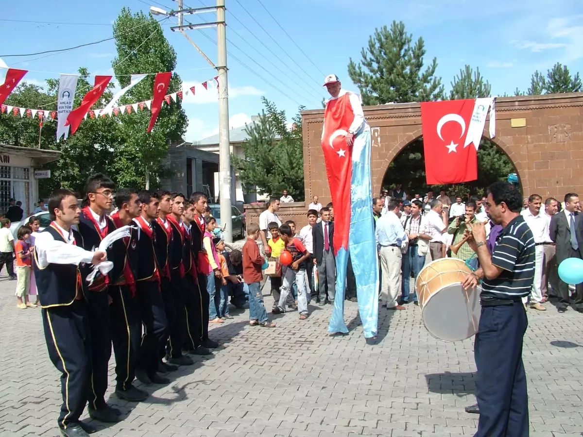 Ahlat Kültür Haftası Başladı