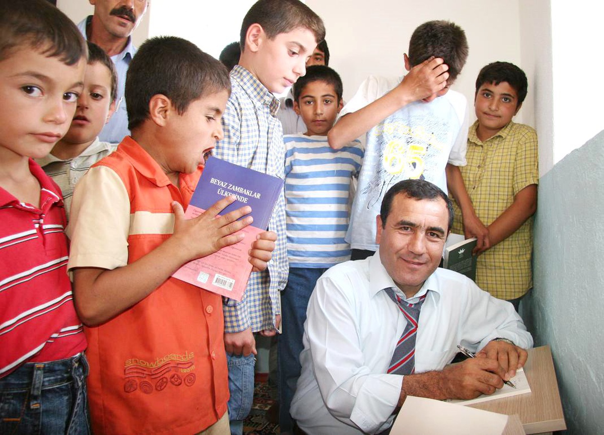 Elazığ Okuyor Kampanyasına Büyük İlgi