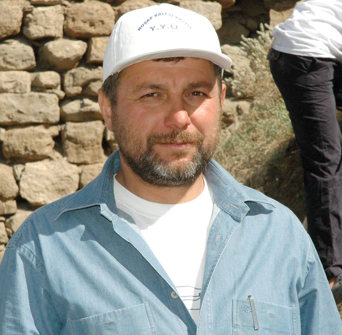 Hoşap Kalesi'nde İlk Kazı Çalışmaları Başladı