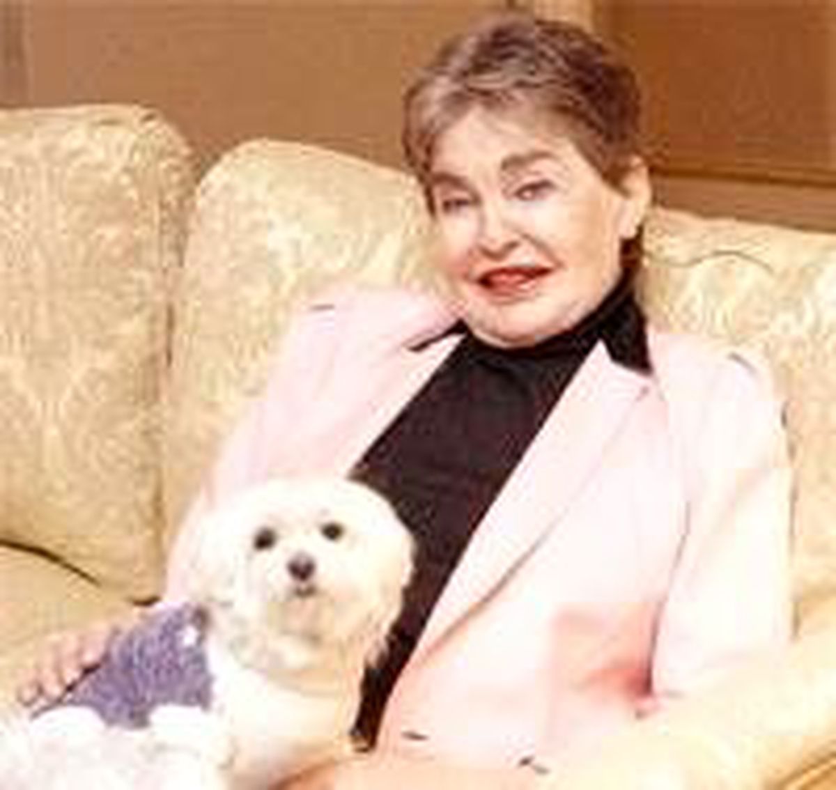 Otel Kraliçesinin Mirası Köpeğine