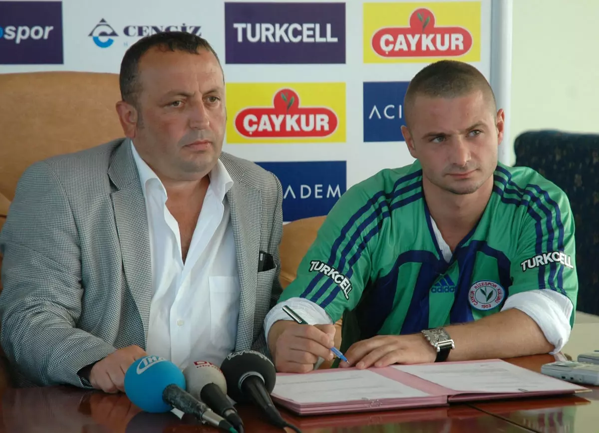 Çaykur Rizespor, Suat Usta ile Sözleşme İmzaladı