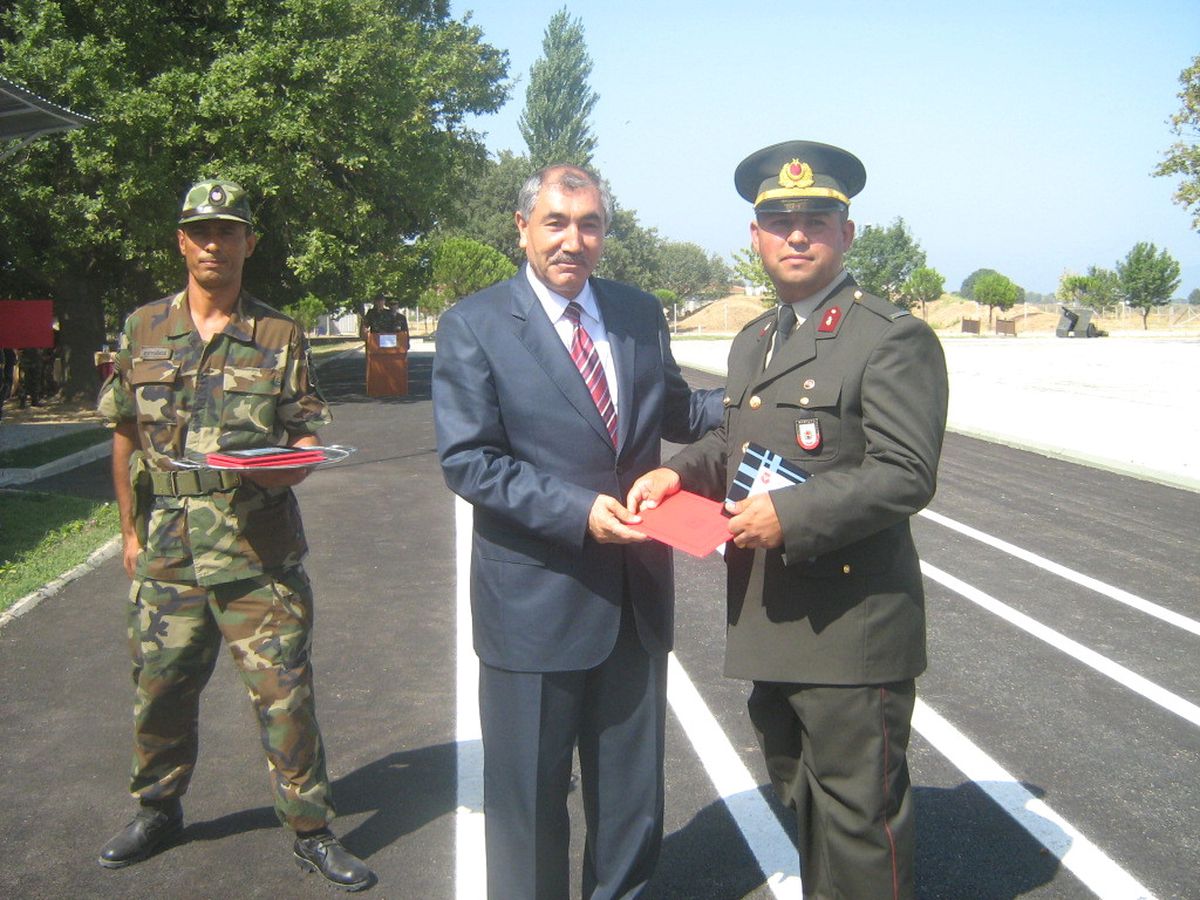 Diplomalarını Aldılar