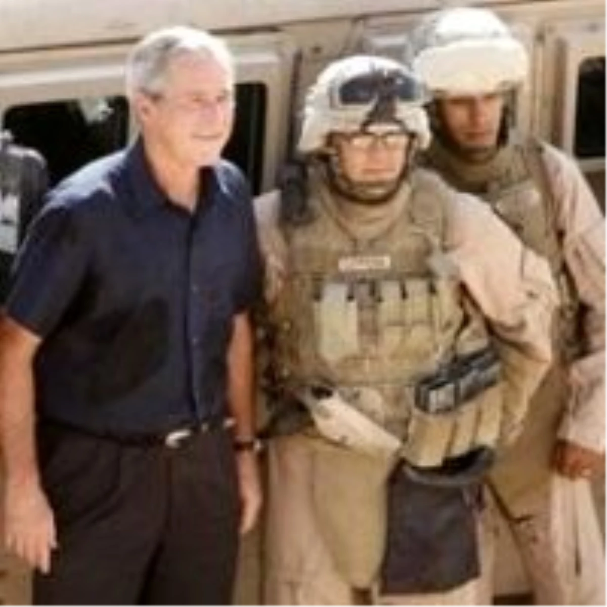 Başkan Bush\'tan Irak\'a Sürpriz Ziyaret