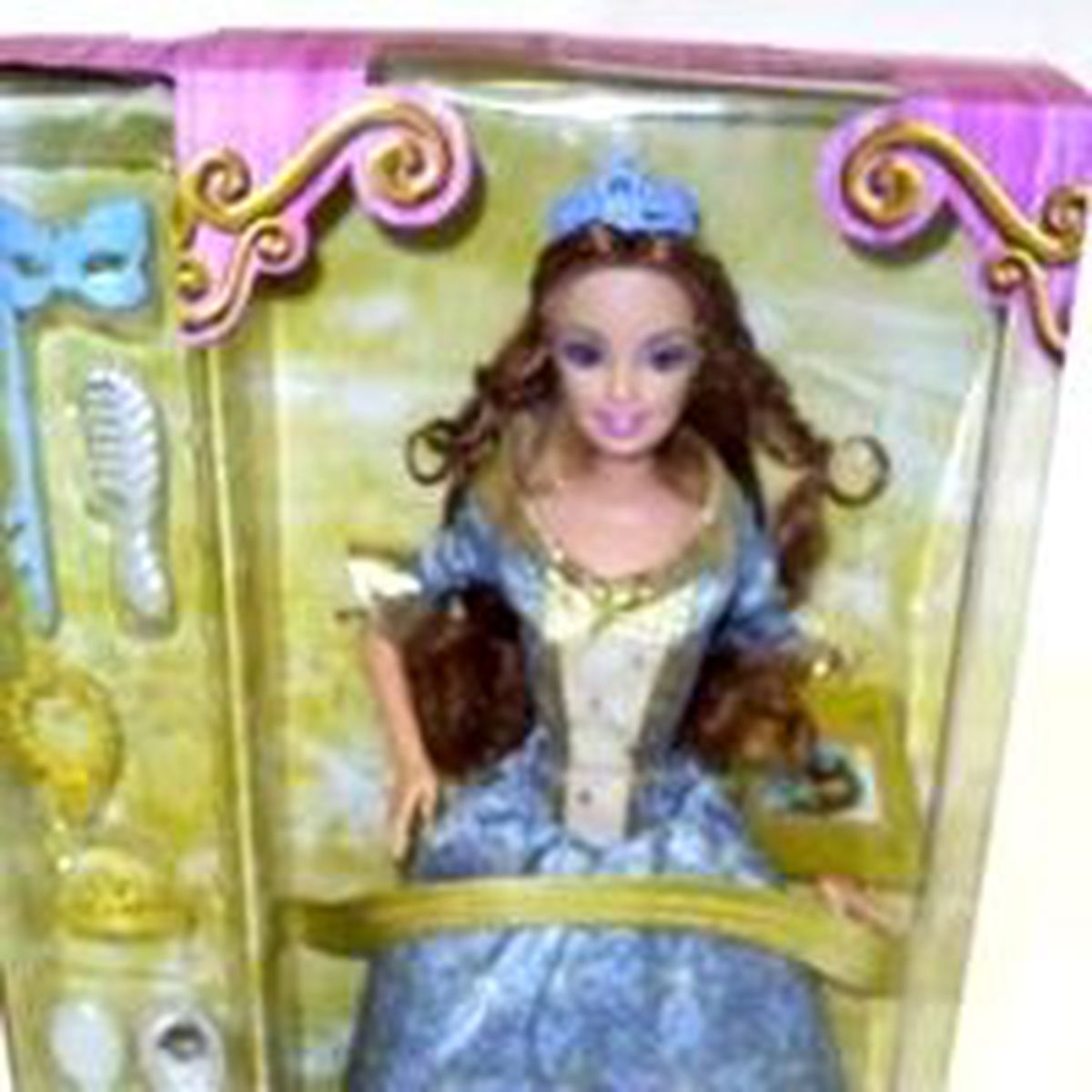 Mattel Yine Oyuncakları Topluyor