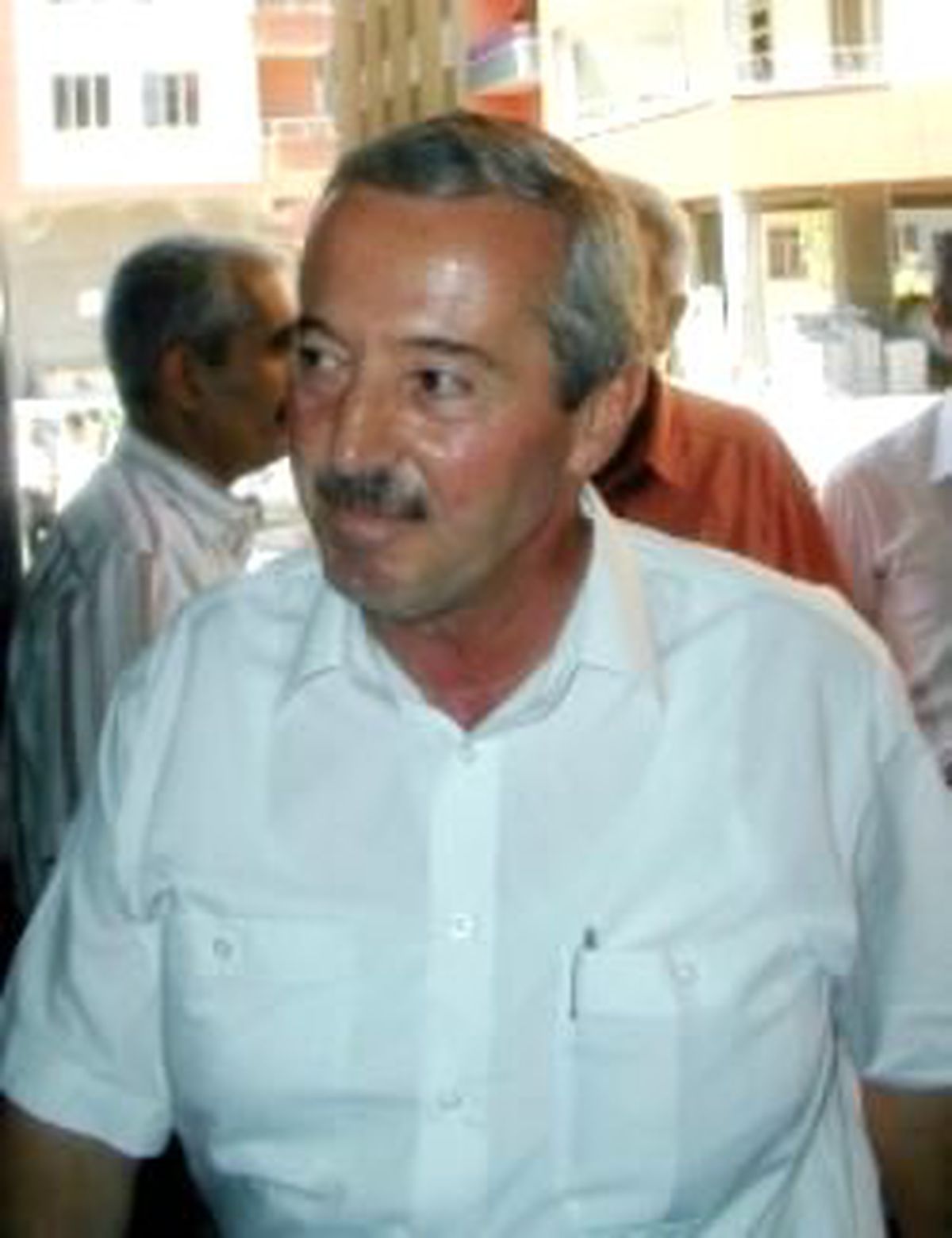 DTP\'liler Küsüp Evlerine Dönmeyecekmiş!