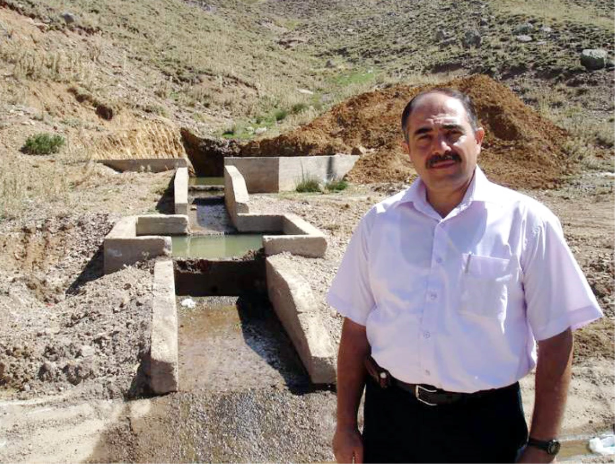 Erciyes Tekir Göleti Kanalet Temizleme Çalışmaları Başladı