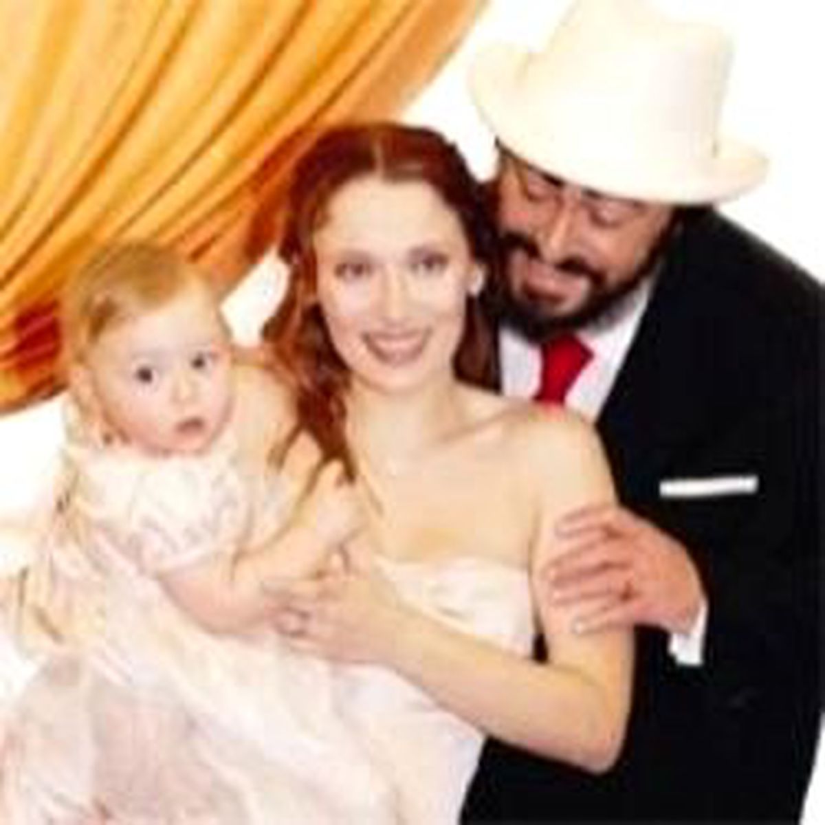 Pavarotti, Mirasını Eşit Olarak Dağıttı