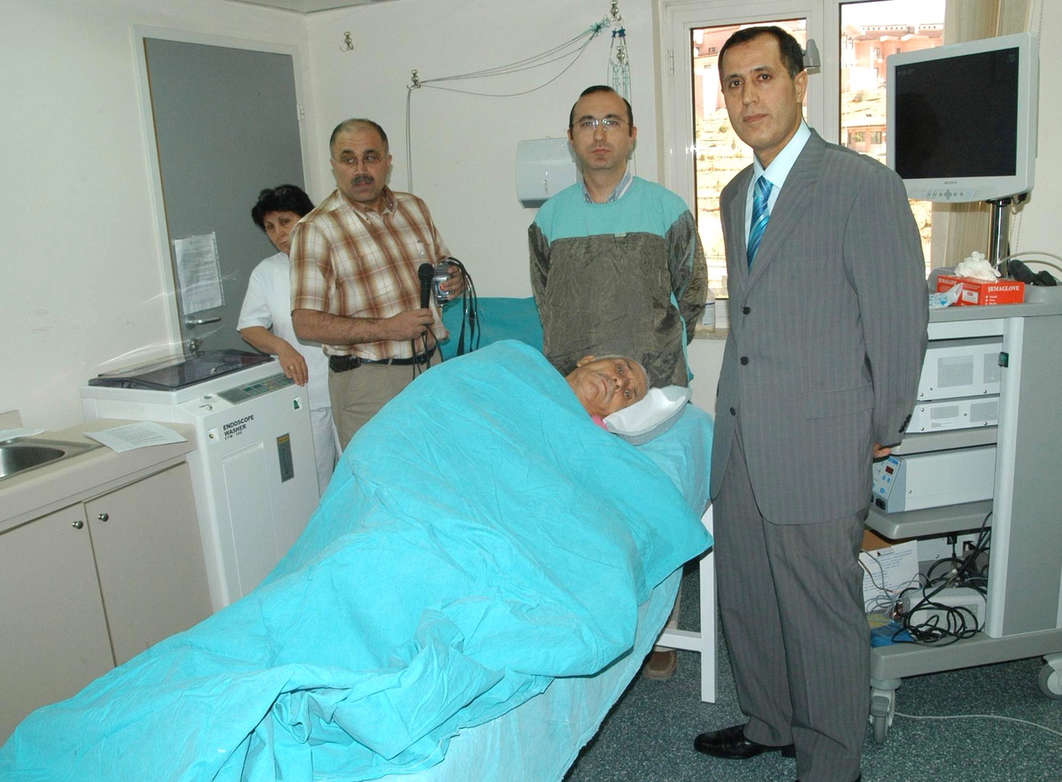 Boğazından Sülük Çıkartıldı