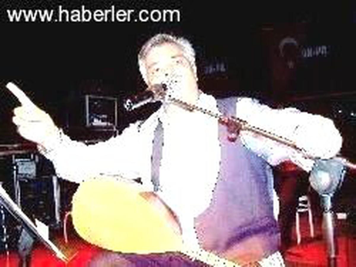 Ozan Arif: Ermeni Diasporasısınız