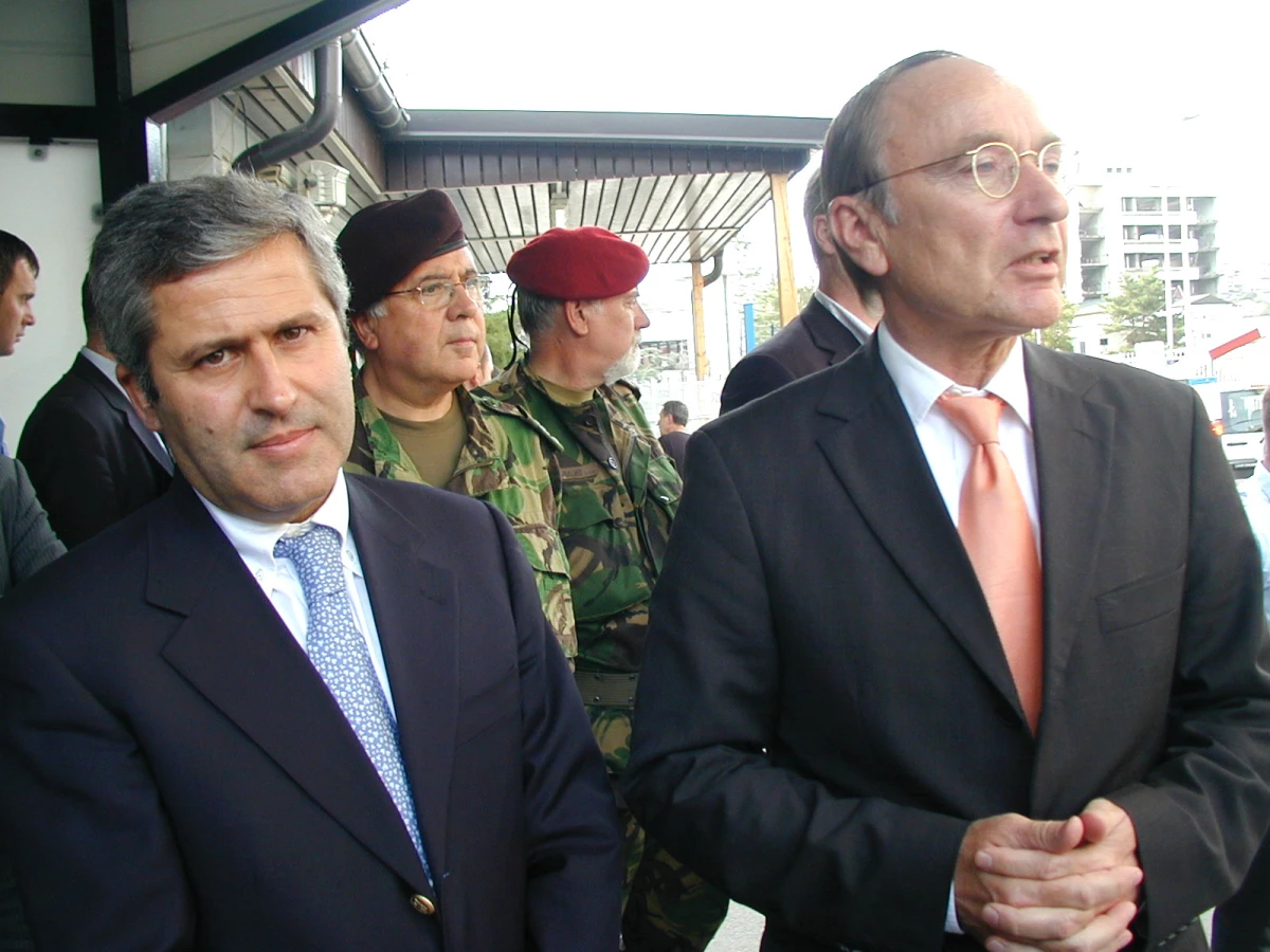 Portekiz Savunma Bakanı Teıxeıra\'nın Kosova Temasları