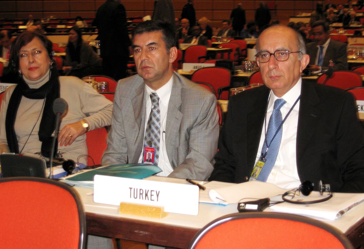 Uaea Genel Kurul Toplantısı Sürüyor