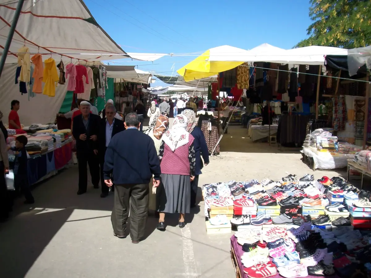 Ayancık'ta Asırlık Panayırına Büyük İlgi