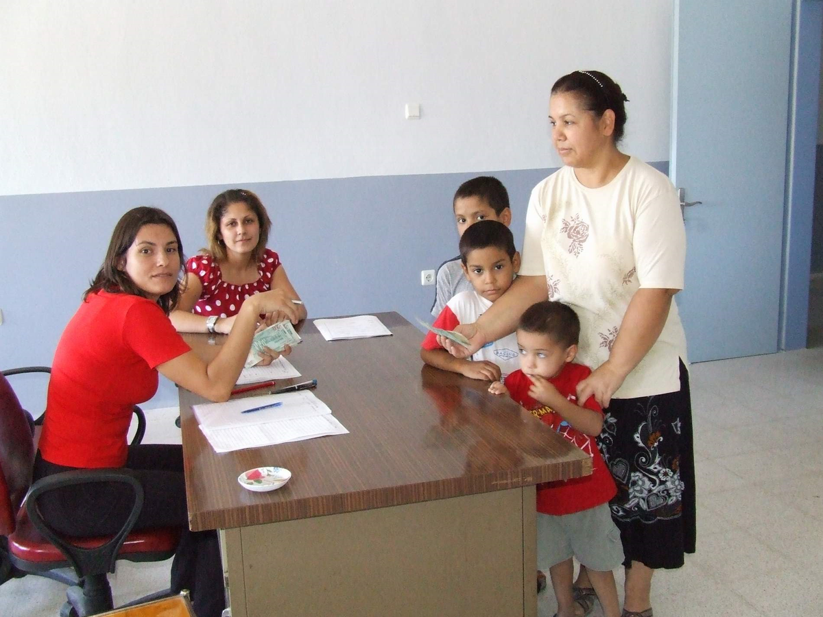 Ortaca Sosyal Yardımlaşma ve Dayanışma Vakfı Yardıma Muhtaç Vatandaşlara Para Yardımı Yaptı