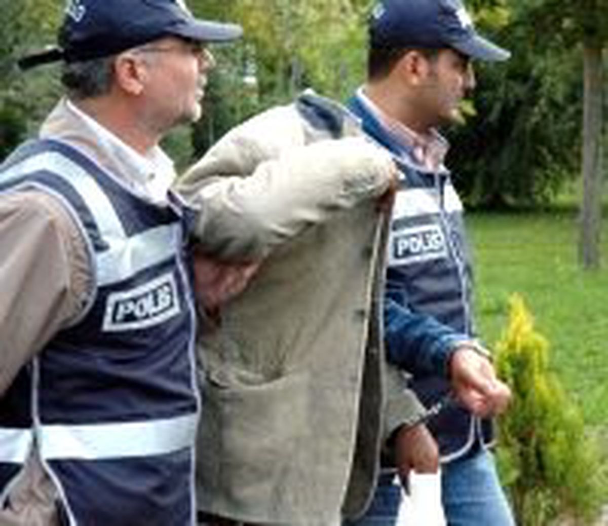Bak Şu Polisin Babaya Ettiğine!