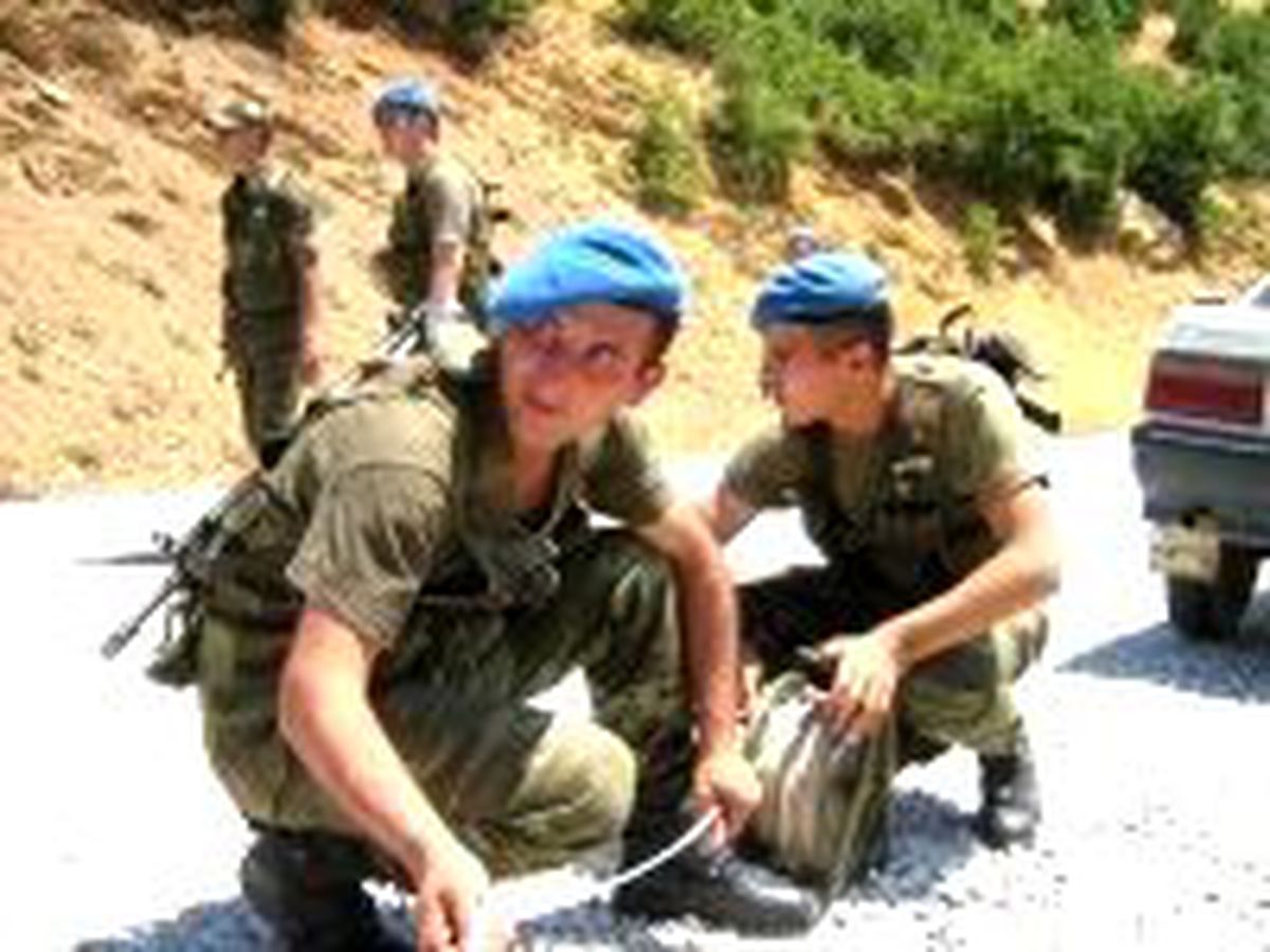 Askerleri PKK Kıyafetleriyle Koruduk