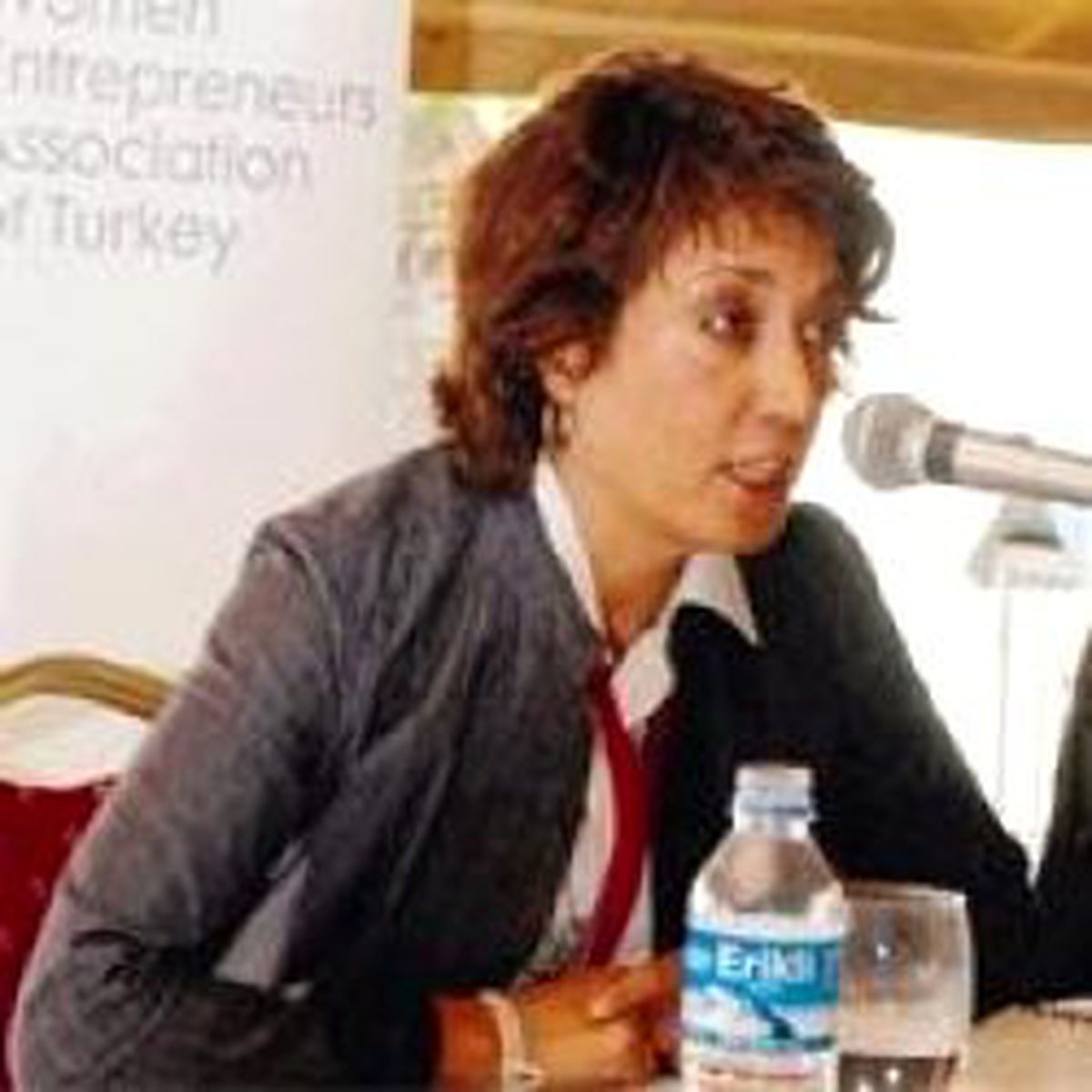 Korkuyoruz
