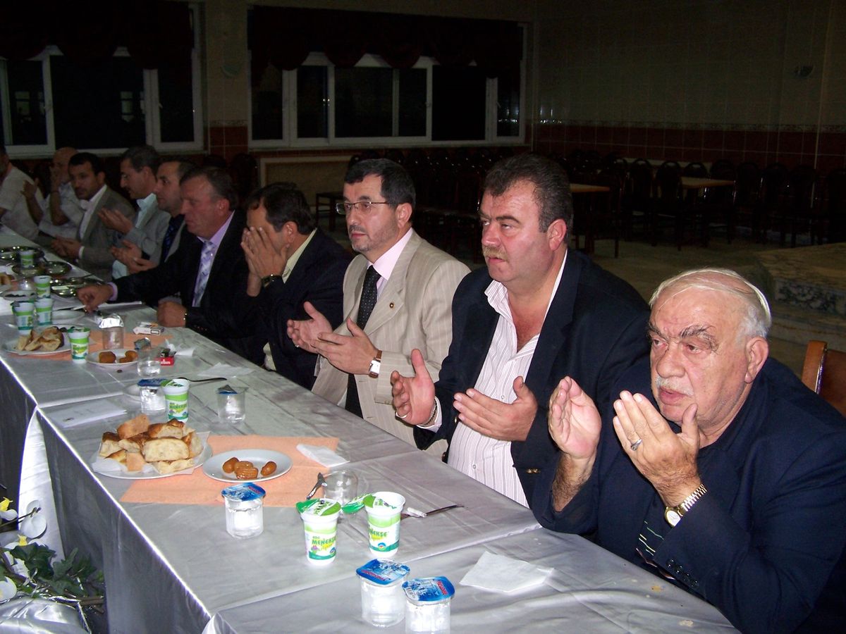 Milletvekili Yıldırım'dan İftar Yemeği