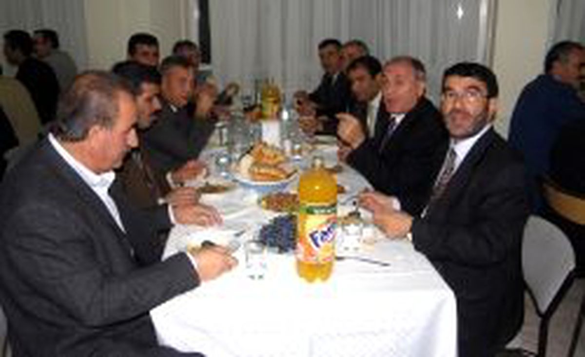 Erciş Belediyesi'nden İftar Yemeği