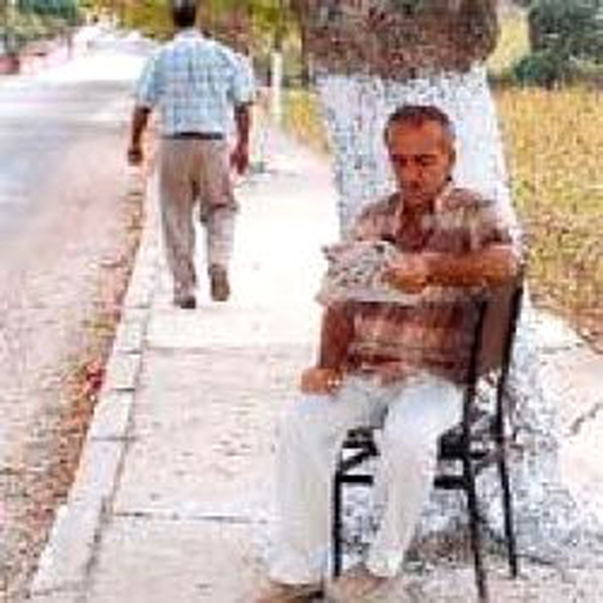Kaymakam, Kaldırımda Oturma Cezası Kestirdi