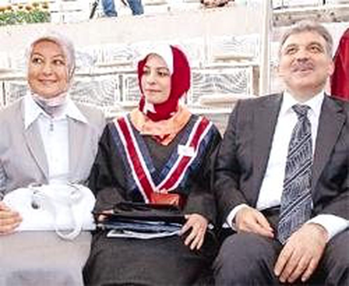 Düğüne Gelen Davetsiz Misafire Polis Engeli
