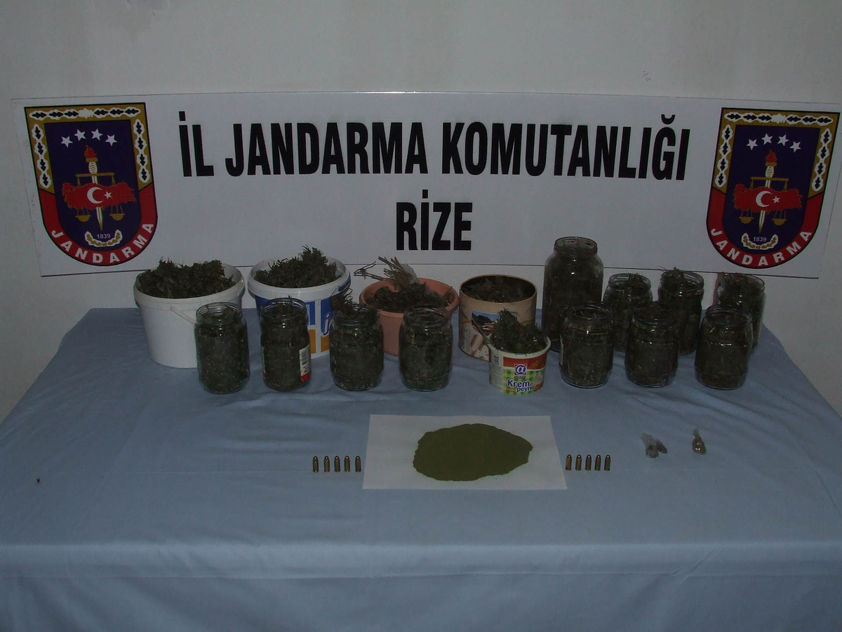 Rize'de Jandarmadan Uyuşturucu Operasyonu