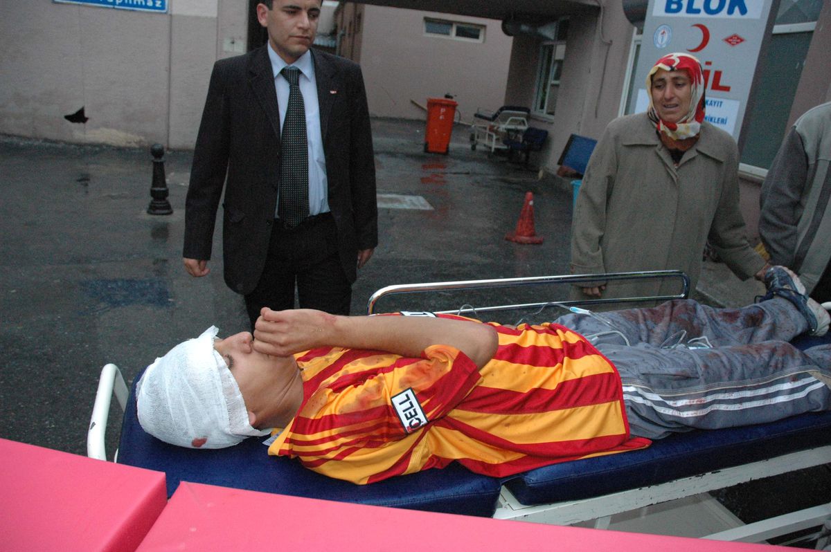 Basketbol Potası Üzerine Devrildi