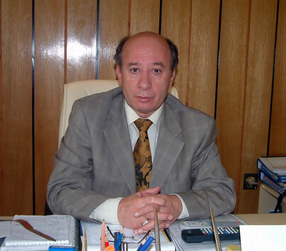 Burhaniye'de Erken Başlanan Kozalak Hasadına Yasak Getirildi